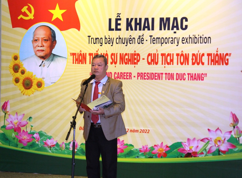 Ông Đinh Một- Giám đốc Bảo tàng Đắk Lắk phát biểu khai mạc